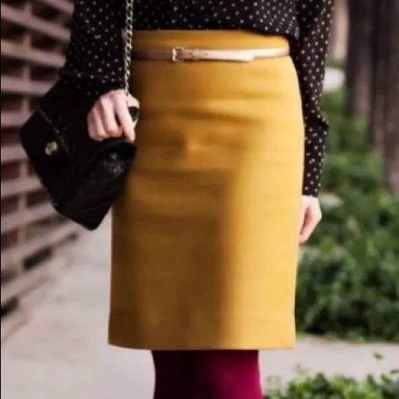 J Crew Mustard 100% Wool Pencil Skirt. Size 0.